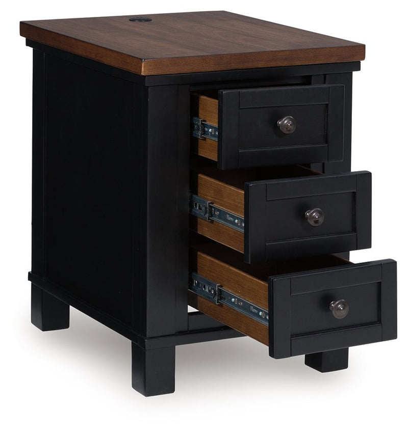 Wildenauer - Chair Side End Table - Brown / Black