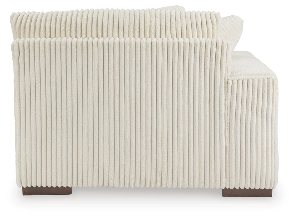Lindyn Sectional with Chaise - Furniture Source (IA) 