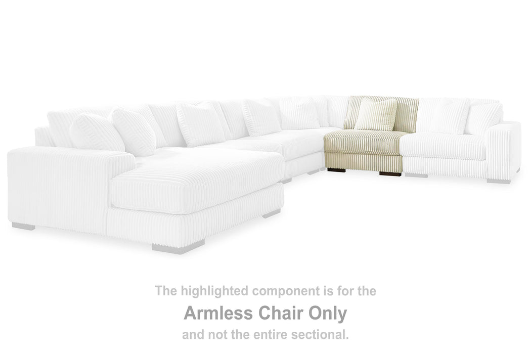 Lindyn Sectional with Chaise - Furniture Source (IA) 