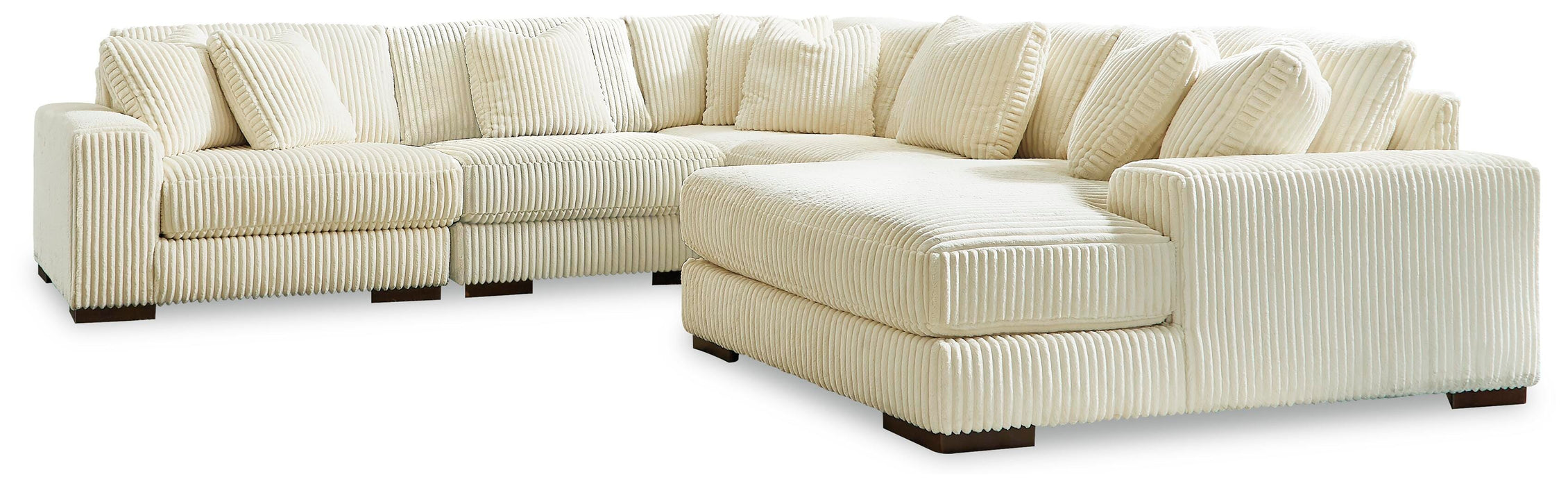 Lindyn Sectional with Chaise - Furniture Source (IA) 