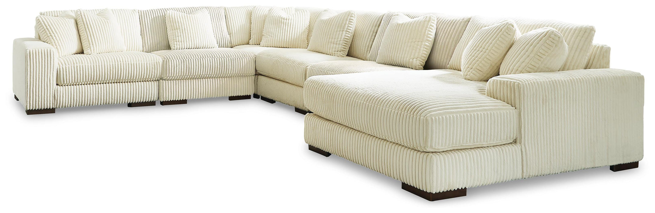 Lindyn Sectional with Chaise - Furniture Source (IA) 