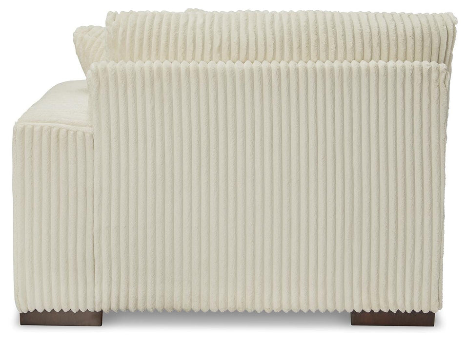 Lindyn Sectional with Chaise - Furniture Source (IA) 