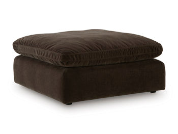 Maxton Heights Oversized Accent Ottoman - Furniture Source (IA) 