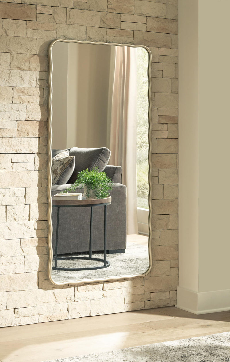 Brenthill - Accent Mirror - Gold