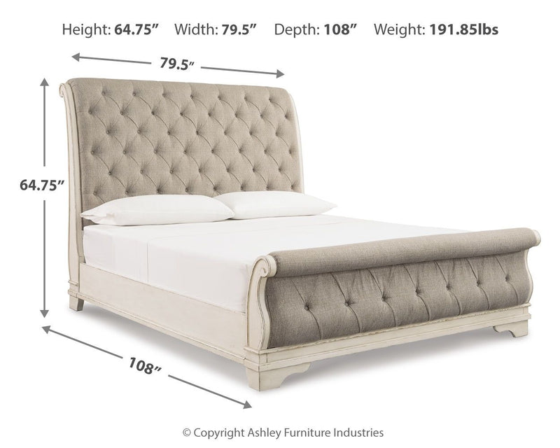Realyn - Upholstered Sleigh Bed
