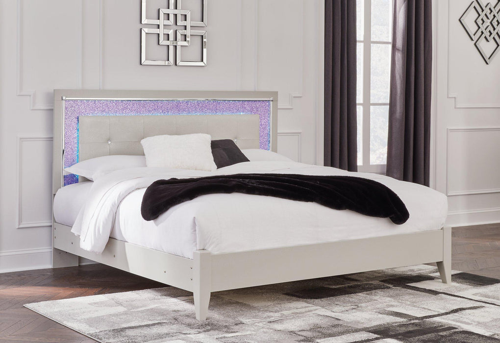 Zyniden Upholstered Bed