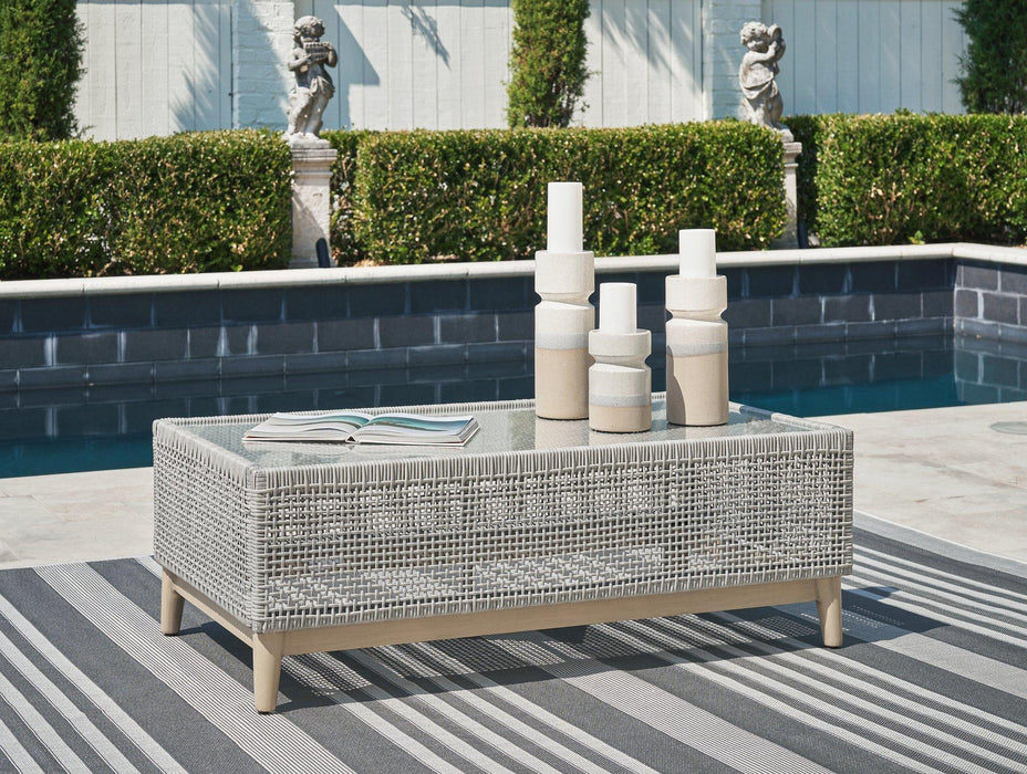 Seton Creek Outdoor Seating Set