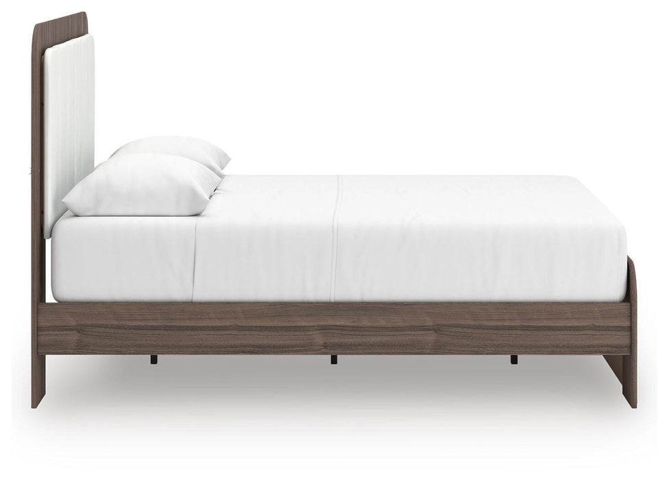 Kendanport Upholstered Bed - Furniture Source (IA) 