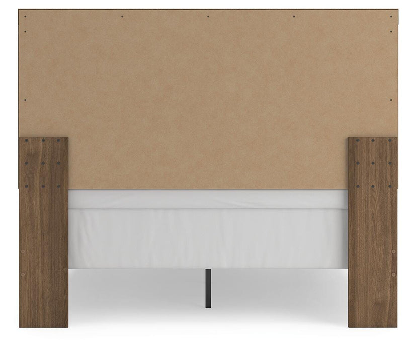 Broachmyn Bed - Furniture Source (IA) 