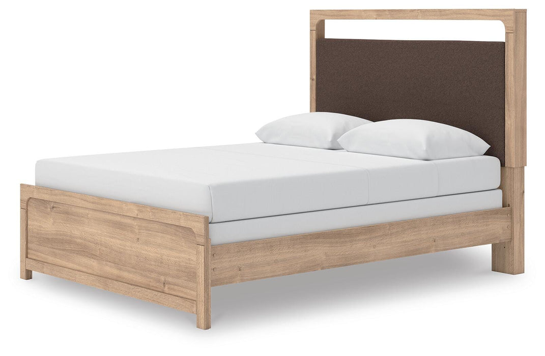Kinlanni Upholstered Bed - Furniture Source (IA) 