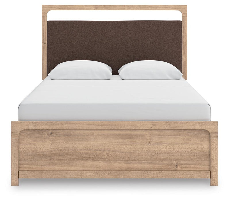 Kinlanni Upholstered Bed - Furniture Source (IA) 