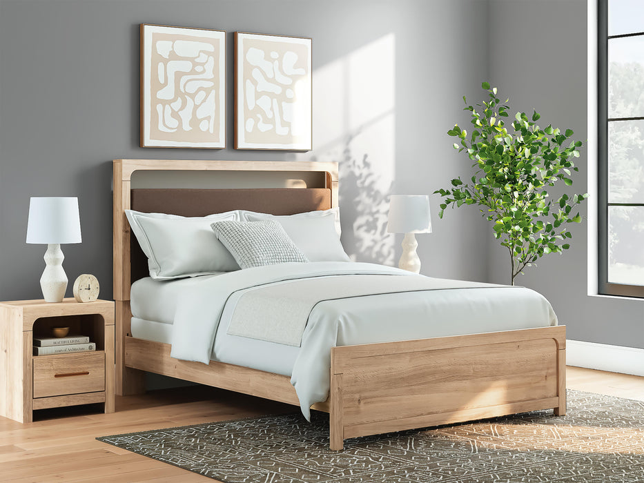 Kinlanni Bedroom Set - Furniture Source (IA) 