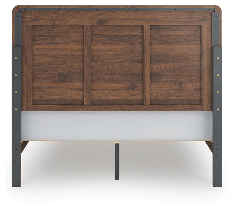 Fortlorn Bed - Furniture Source (IA) 