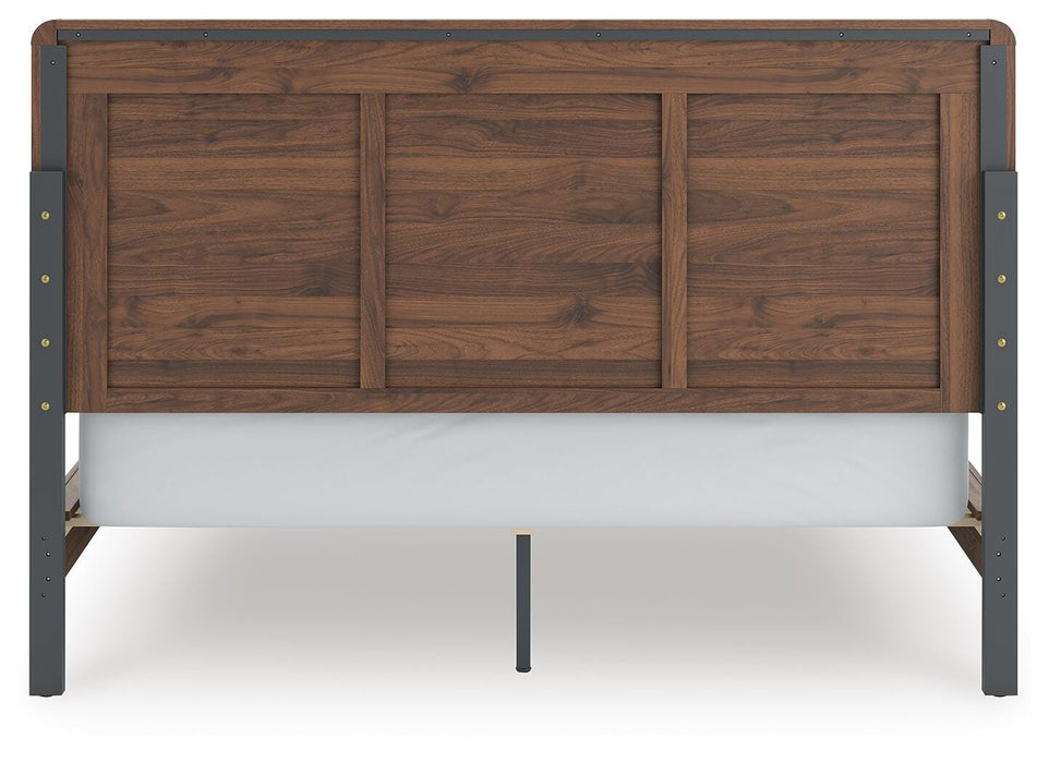 Fortlorn Bed - Furniture Source (IA) 