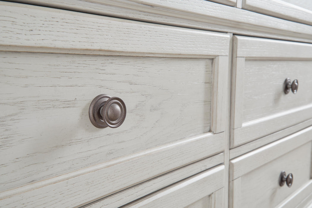 Robbinsdale Bedroom Set - Furniture Source (IA) 