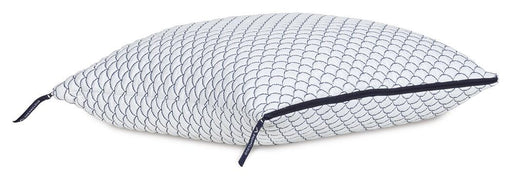 DreamCloudTM Classic / Pillow (Set of 4) - Furniture Source (IA) 