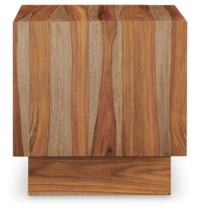 Dressonni End Table - Furniture Source (IA) 
