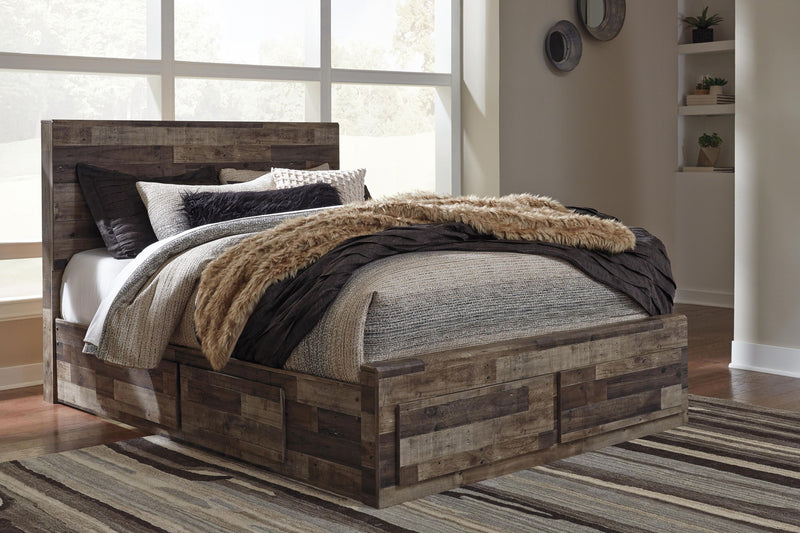 Derekson - Panel Bed