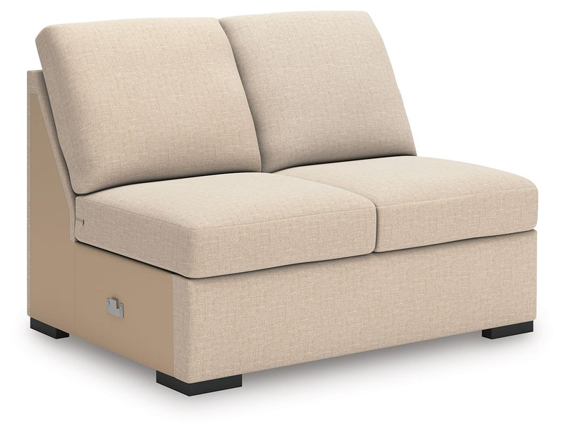 LadyMae - 4 Piece Sectional