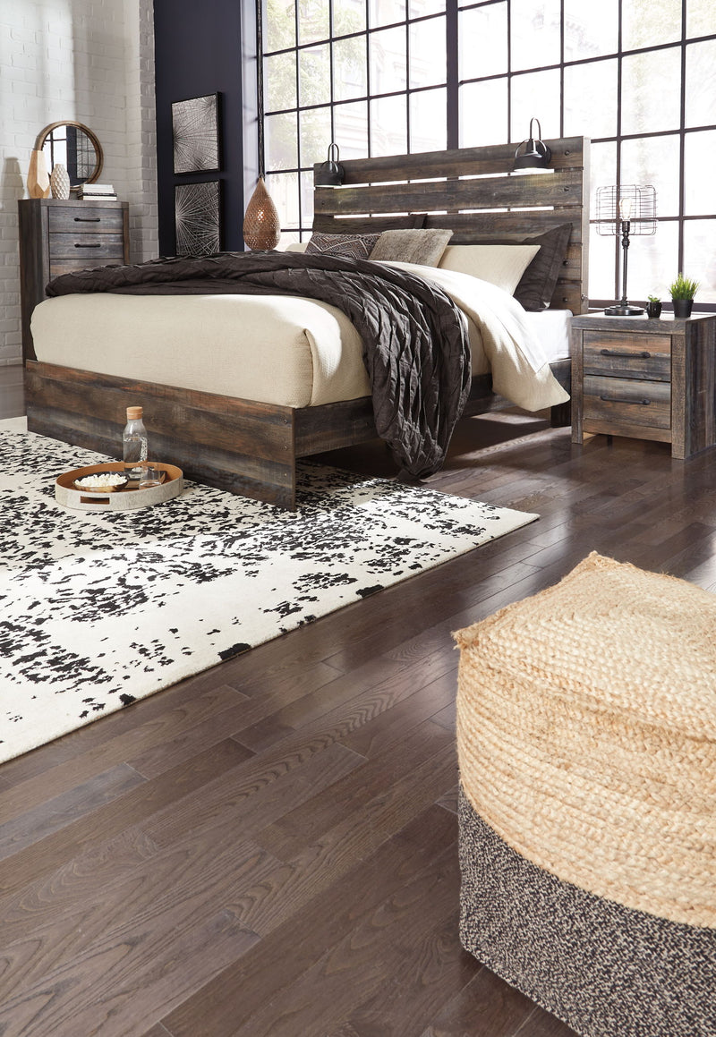 Drystan - Panel Bed