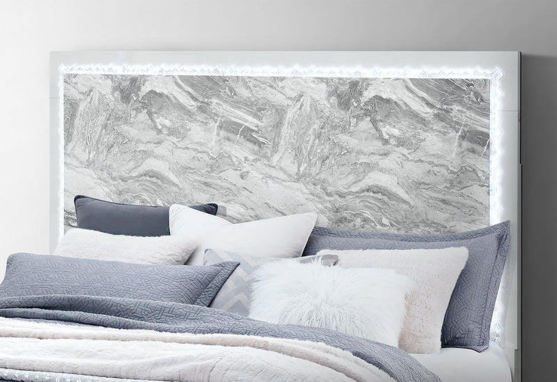Naomi - Queen Bed With LED - Silver