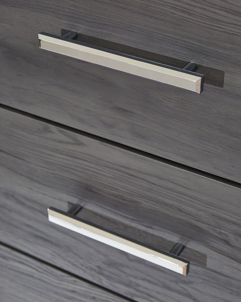 Lodanna - Five Drawer Chest - Gray