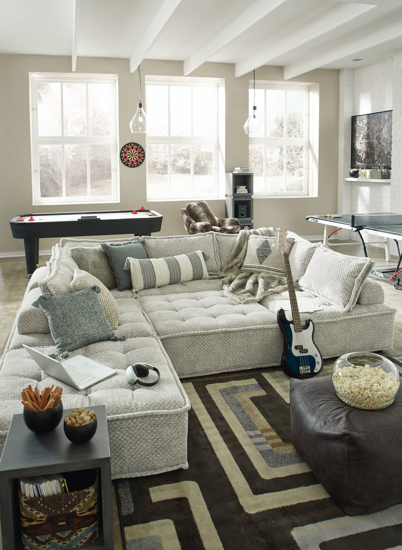 Bales - 7 Piece Sectional