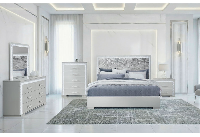 Naomi - 5 Piece Full Bedroom Set - Silver