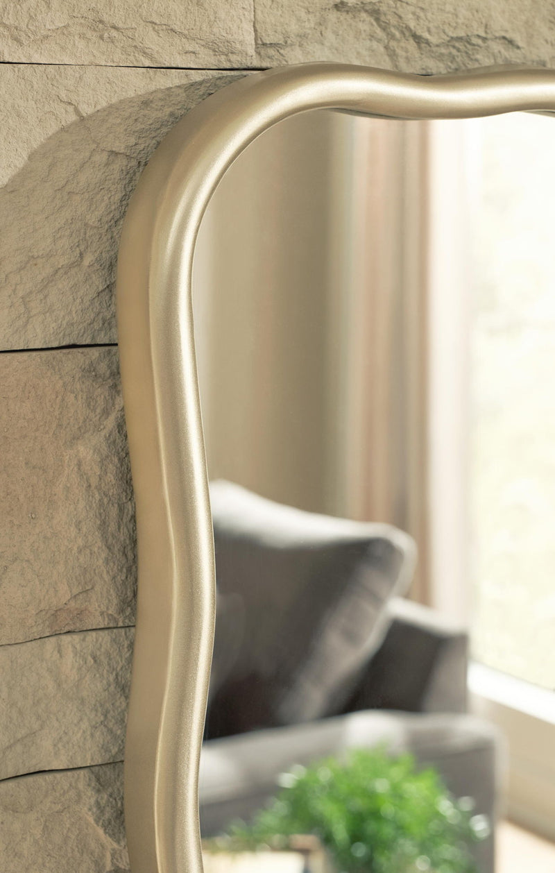 Brenthill - Accent Mirror - Gold